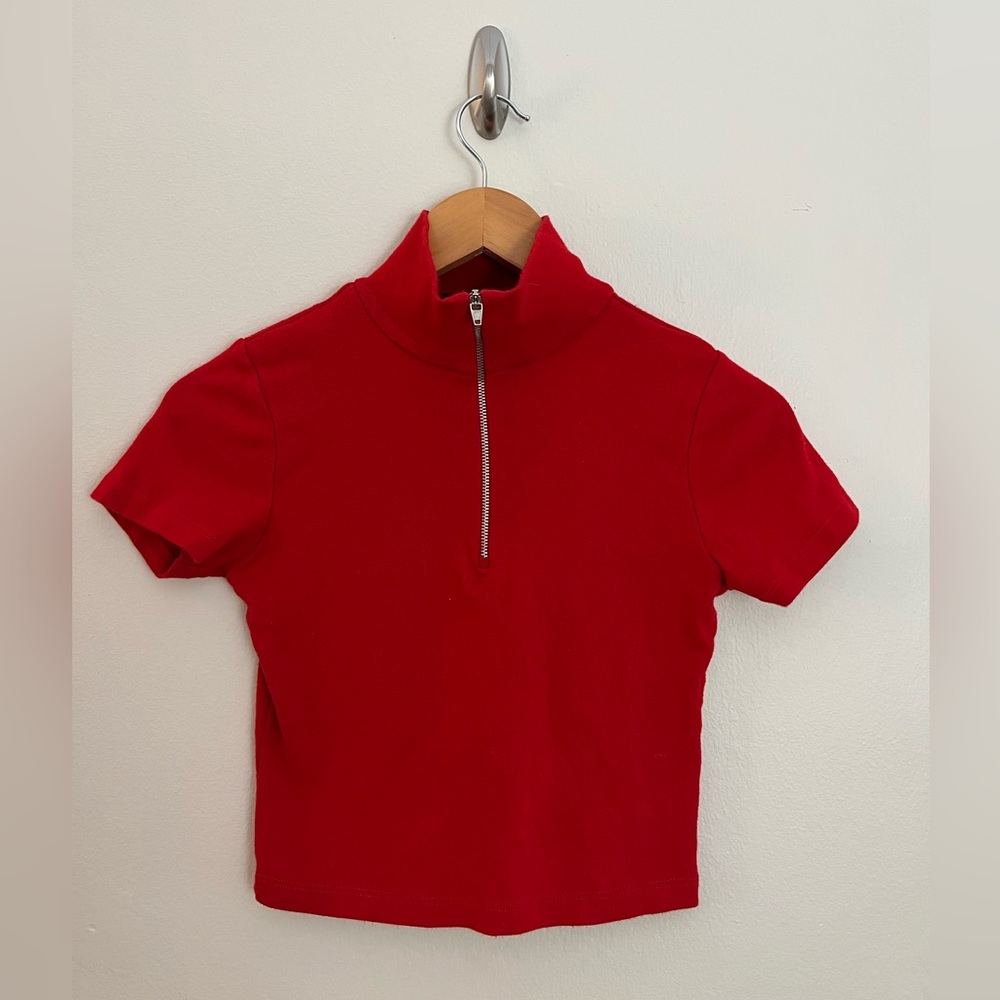 Brandy Melville cropped zip up top